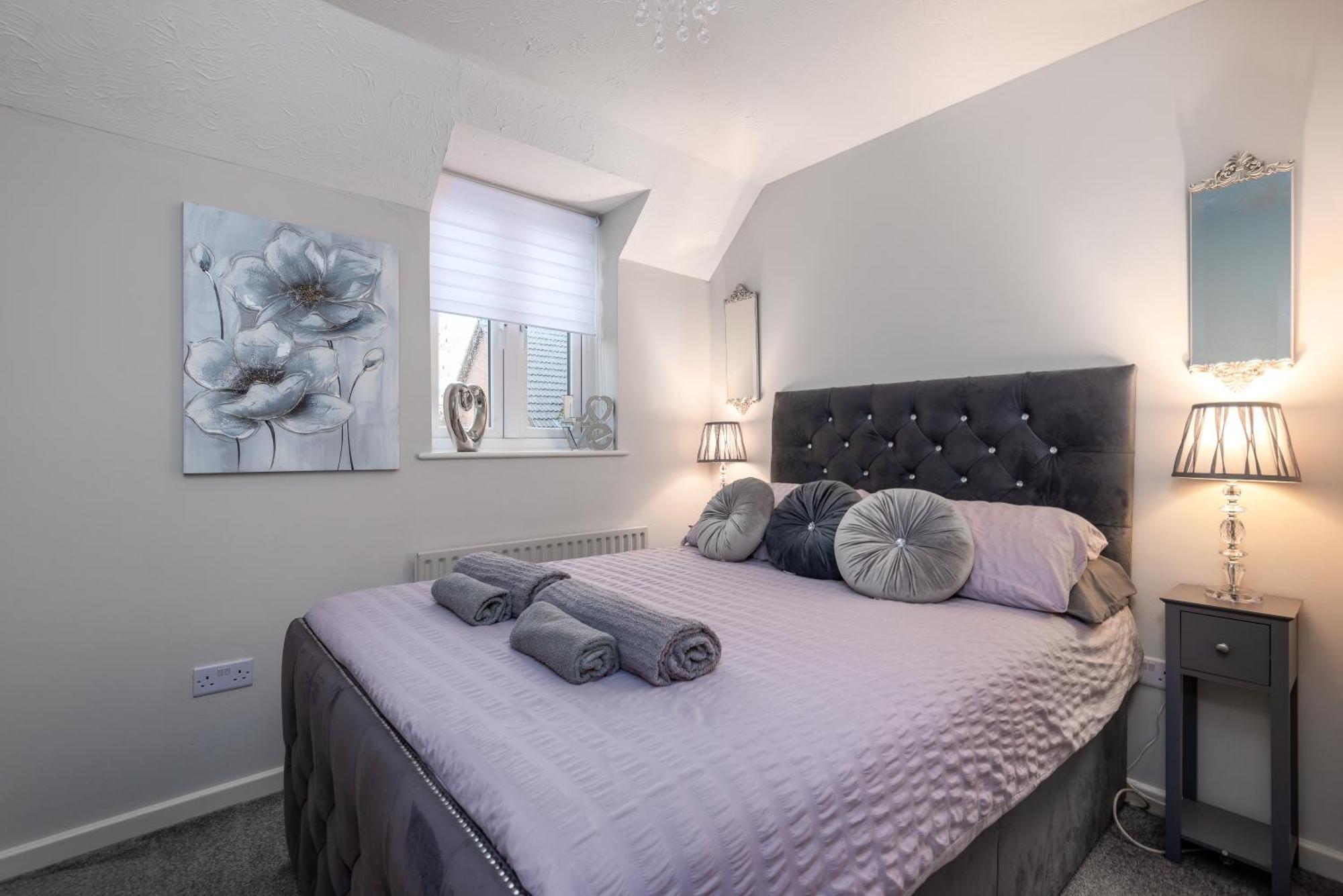 Worcester Fabulous Cherry Tree Mews Self Check In Dogs Welcome By Prior Arrangement , 2 Double Bedrooms ,Super Fast Wi-Fi, With Free Off Road Parking For 2 Vehicles Near Royal Hospital And Woodland Walks Esterno foto