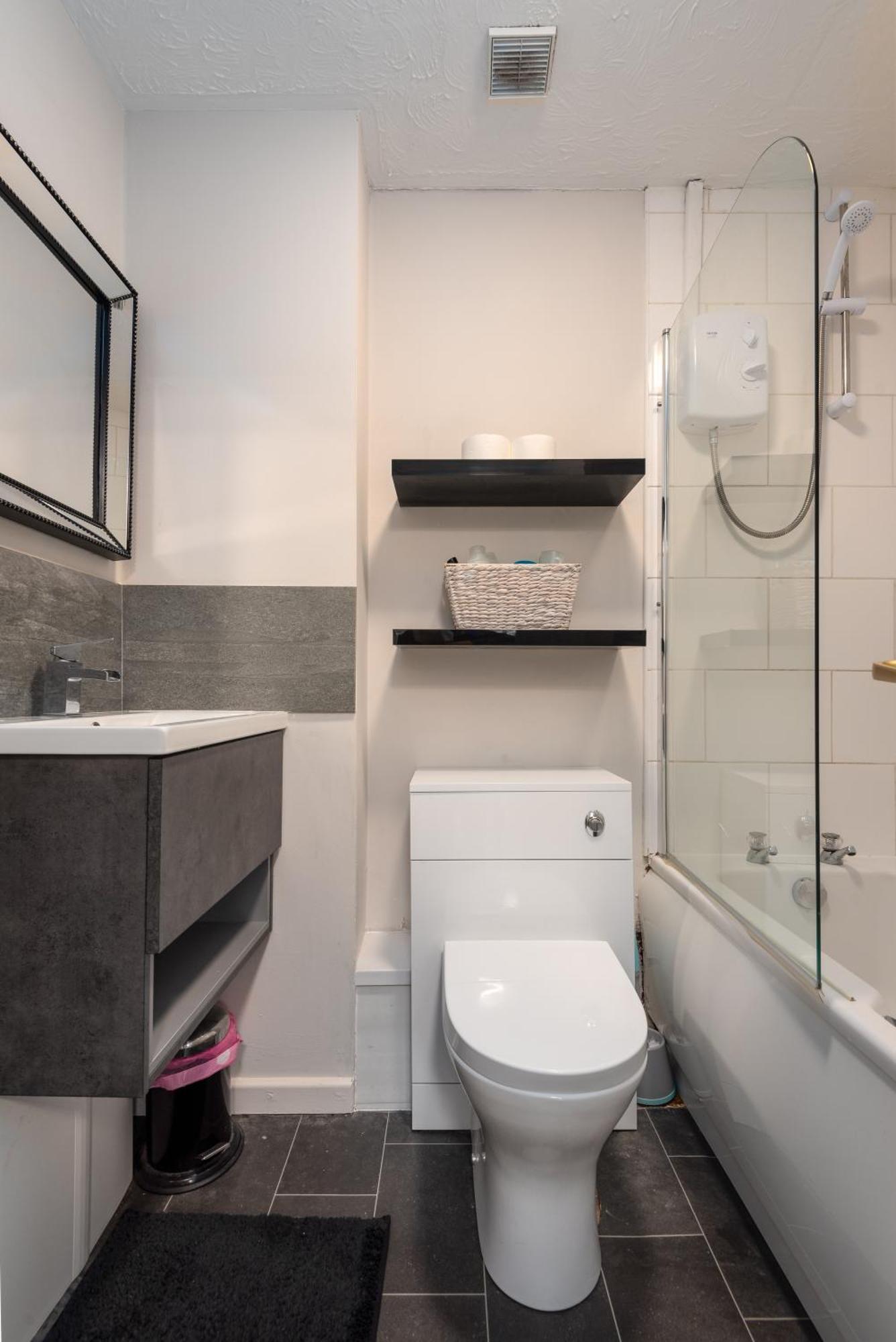 Worcester Fabulous Cherry Tree Mews Self Check In Dogs Welcome By Prior Arrangement , 2 Double Bedrooms ,Super Fast Wi-Fi, With Free Off Road Parking For 2 Vehicles Near Royal Hospital And Woodland Walks Esterno foto