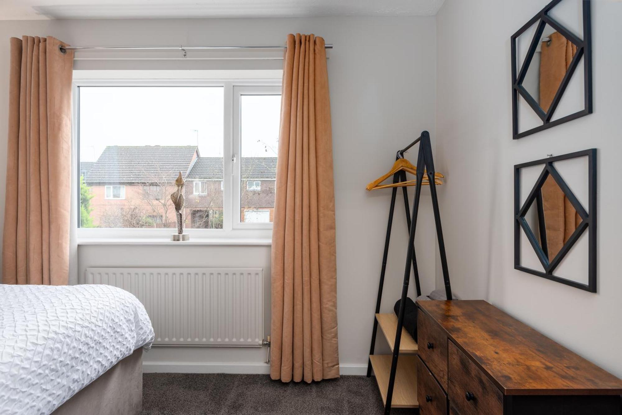 Worcester Fabulous Cherry Tree Mews Self Check In Dogs Welcome By Prior Arrangement , 2 Double Bedrooms ,Super Fast Wi-Fi, With Free Off Road Parking For 2 Vehicles Near Royal Hospital And Woodland Walks Esterno foto