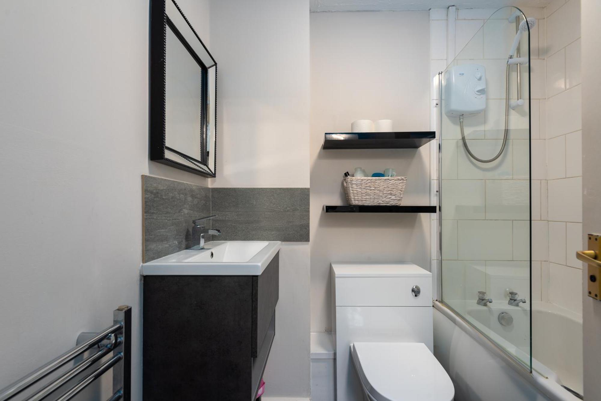 Worcester Fabulous Cherry Tree Mews Self Check In Dogs Welcome By Prior Arrangement , 2 Double Bedrooms ,Super Fast Wi-Fi, With Free Off Road Parking For 2 Vehicles Near Royal Hospital And Woodland Walks Esterno foto