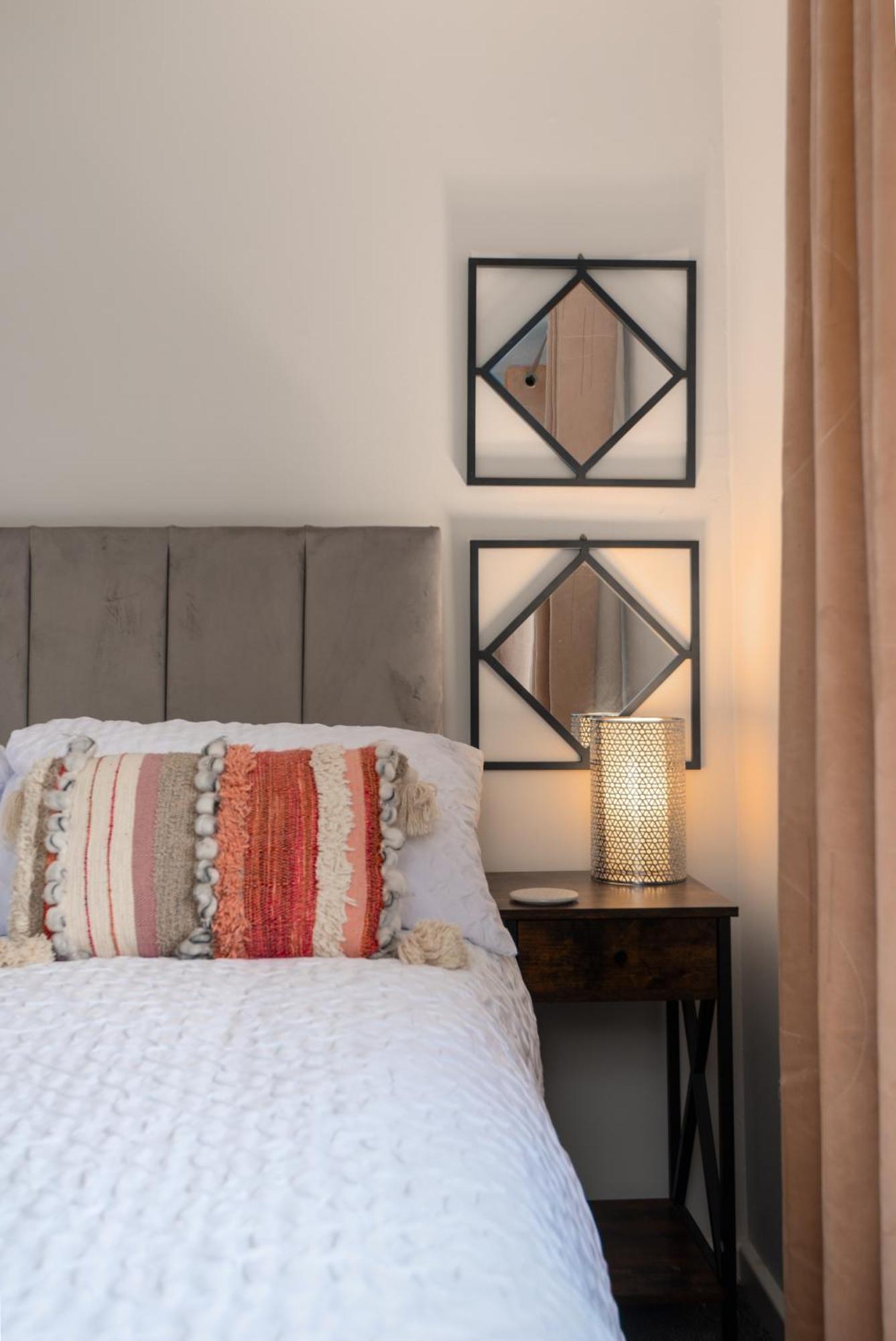 Worcester Fabulous Cherry Tree Mews Self Check In Dogs Welcome By Prior Arrangement , 2 Double Bedrooms ,Super Fast Wi-Fi, With Free Off Road Parking For 2 Vehicles Near Royal Hospital And Woodland Walks Esterno foto